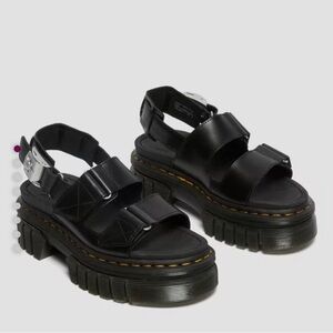 DR MARTENS Ricky Heaven X Marc Jacobs Black Sandals 
2. Straps
Platform